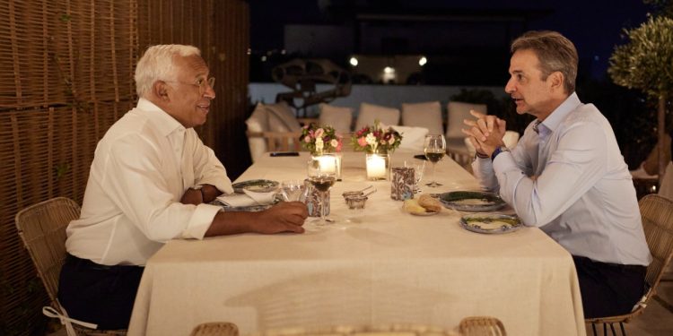 Δείπνο στον Αντόνιο Κόστα παρέθεσε ο πρωθυπουργός Κυριάκος Μητσοτάκης