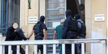 Κρήτη – Χανιά: Είχαν μοιράσει περιοχές τα μέλη της εγκληματικής οργάνωσης – Οι πελάτες πλήρωναν και με POS