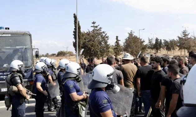 Κρήτη: Στους δρόμους οι κτηνοτρόφοι – «Το σκάνδαλο είναι της πολιτικής ηγεσίας και την πληρώνουμε εμείς»