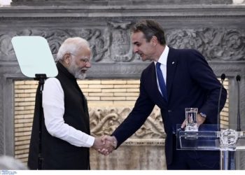 Μητσοτάκης: Επικοινωνία με Μόντι για ενίσχυση της στρατηγικής συνεργασίας των δύο χωρών