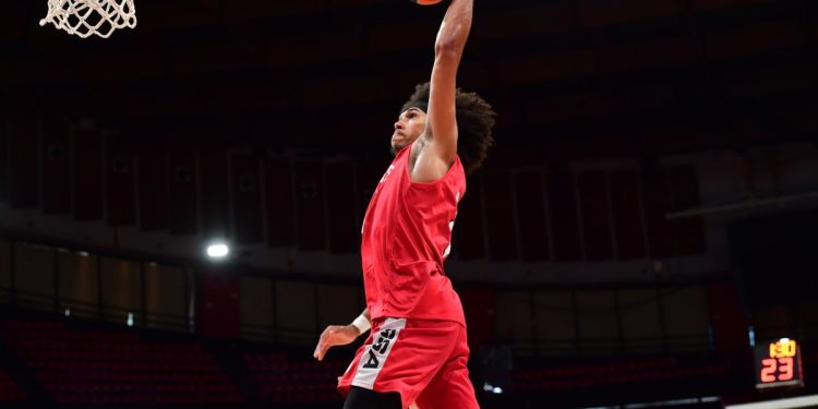 Αποκαλυπτήρια για τον Ολυμπιακό κόντρα στη Μονακό