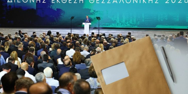 Δημοσκοπήσεις: Δεν έπεισε το «πακέτο Μητσοτάκη» στους πολίτες – Από το δύσκολο καλοκαίρι σε ένα δύσκολο φθινόπωρο