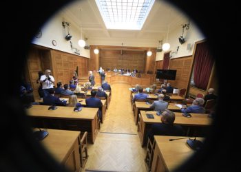 Το ΠΑΣΟΚ έτοιμο για «μάχη» – «Η κυβέρνηση θα κάνει τα πάντα για να συγκαλύψει και το σκάνδαλο ΟΠΕΚΕΠΕ»