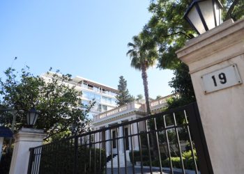 Μητσοτάκης: Εξωραϊσμός πραγματικότητας και θριαμβολογίες για την έναρξη των διαδικασιών για ΑΟΖ με Λιβύη