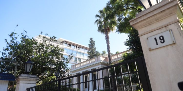 Μητσοτάκης: Εξωραϊσμός πραγματικότητας και θριαμβολογίες για την έναρξη των διαδικασιών για ΑΟΖ με Λιβύη