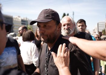 Τέμπη: Ανυποχώρητος ο Πάνος Ρούτσι, καταγγελίες – σοκ από τον δικηγόρο του Ασλανίδη για τα οστά των θυμάτων