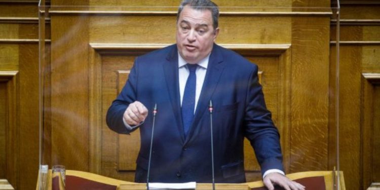 Τα πολιτικά μηνύματα της εκδήλωσης Στυλιανίδη στη Ρηγίλλης