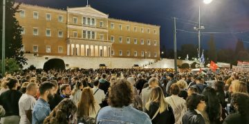 Οι συγγενείς των 57 θυμάτων είναι ο μεγαλύτερος βραχνάς του Κυριάκου Μητσοτάκη