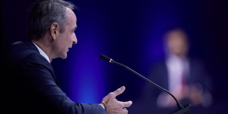 Τέσσερα ανοιχτά μέτωπα που ο Μητσοτάκης προσπάθησε να αμβλύνει στη ΔΕΘ και δύο αναδιπλώσεις