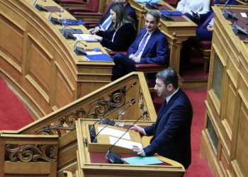 Σε δύσκολη θέση η κυβέρνηση με τον Ανδρουλάκη να επιμένει στις υποκλοπές – Στο στόχαστρο Μαξίμου το πρόγραμμα του ΠΑΣΟΚ