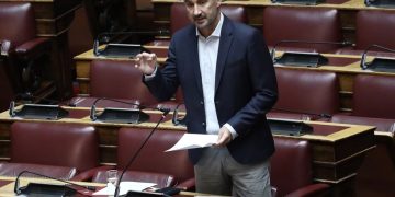 Χαρίτσης: Κίνδυνος αναστολής πληρωμών των αγροτικών επιδοτήσεων από την Κομισιόν – Τι θα κάνει η κυβέρνηση;