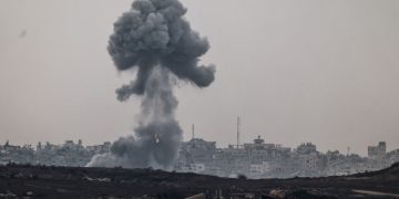 Μία σιωπηλή ζώνη πολέμου: Διδάσκοντας στους κωφούς να επιβιώνουν στη Γάζα