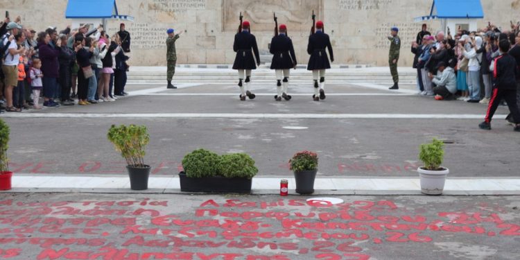 ΣΥΡΙΖΑ: Ο αυταρχισμός και η έπαρση του Μητσοτάκη έχουν εξαγριώσει όλη την κοινωνία