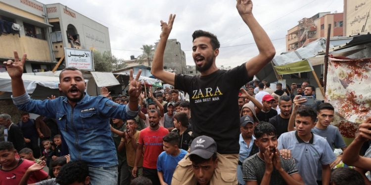 Γάζα: Στο Ισραήλ αμερικανοί στρατιώτες για να «επιτηρούν τη συμφωνία» – Βομβαρδισμοί των IDF μετά τη συμφωνία