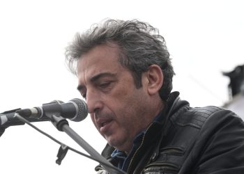 Καταγγελία Ασλανίδη: Μας απειλούν με προσαγωγές, αν δεν αιτιολογήσουμε την εκταφή των παιδιών μα