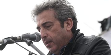 Καταγγελία Ασλανίδη: Μας απειλούν με προσαγωγές, αν δεν αιτιολογήσουμε την εκταφή των παιδιών μα