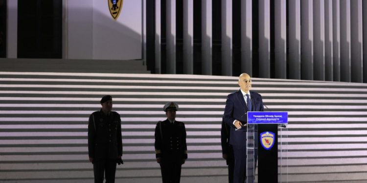 Διαγωνισμό για την ανάδειξη του μνημείου του Αγνώστου Στρατιώτη ανακοίνωσε ο Δένδιας