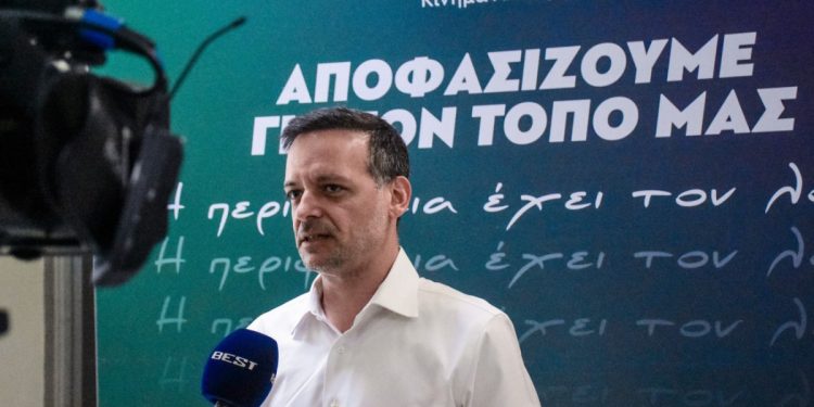 Αιχμές Δούκα: Στελέχη του ΠΑΣΟΚ σφιχταγκαλιάζονται με τη ΝΔ, πιστεύουν ότι υπάρχει δυνατότητα συγκυβέρνησης