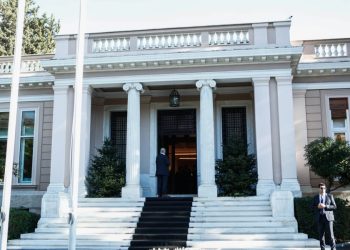 Η εμμονή της κυβέρνησης με μια τροπολογία – Όταν το Μαξίμου βλέπει το δέντρο και χάνει το δάσος