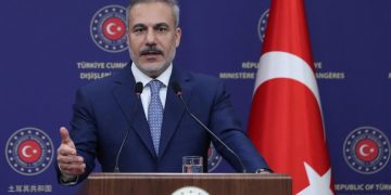 Φιντάν: Επαναλαμβάνει τις τουρκικές αξιώσεις για Αιγαίο και Κυπριακό – Τι είπε για το SAFE