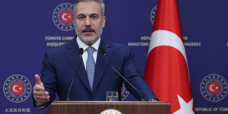 Φιντάν: Επαναλαμβάνει τις τουρκικές αξιώσεις για Αιγαίο και Κυπριακό – Τι είπε για το SAFE