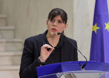 Γιατί η κυβέρνηση φοβάται την Λάουρα Κοβέσι