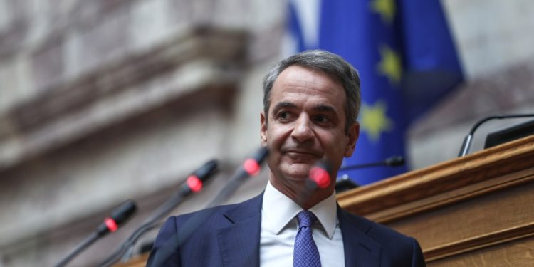 Οι… ξεχασιάρηδες του Μαξίμου προκαλούν εκνευρισμό στην γαλάζια Κοινοβουλευτική Ομάδα