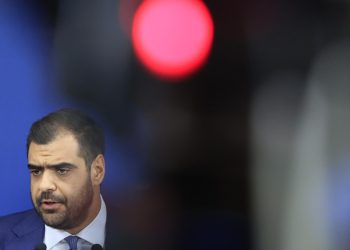 Μαρινάκης: Επιμένει στο δόγμα νόμος και τάξη – «Δεν θα επιτρέψουμε σε κανέναν να διακινδυνεύσει τον εορτασμό της 28ης Οκτωβρίου»