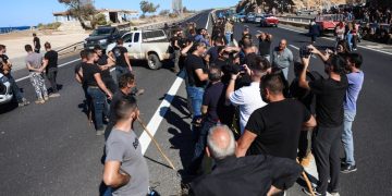 ΟΠΕΚΕΠΕ: Μπλόκο διαρκείας από τους αγροτοκτηνοτρόφους στον BOAK – Σε αναβρασμό ο πρωτογενής τομέας