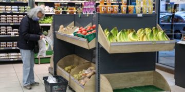 Έρχεται νομοθετική ρύθμιση για τιμές «από το χωράφι στο ράφι» – Πώς αντέδρασε η αγορά