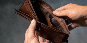 Εργαζόμενοι φτωχοί: Στον μισθολογικό πάτο της ΕΕ οι ελληνικές περιφέρειες