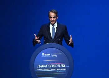 Μητσοτάκης στον ΣΕΒ: Χωρίς μέτρα για το ρεύμα, με δίλημμα για πολιτική σταθερότητα ή δημαγωγία