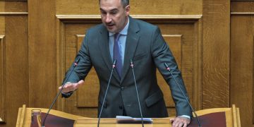 Χαρίτσης: Οι δικογραφίες που φτάνουν στη Βουλή δεν είναι «λαϊκισμός» κ. Μητσοτάκη, είναι η διακυβέρνησή σας