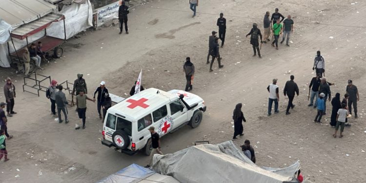 Live – Γάζα: Ξεκινά η διαδικασία ανταλλαγής – Το μεσημέρι η σύνοδος στην Αίγυπτο