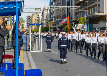 Με συγκίνηση και υπερηφάνεια ο εορτασμός της 28ης  Οκτωβρίου 1940 στον Πειραιά