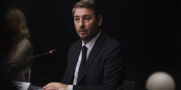 Ανδρουλάκης: Κεντρική μας επιλογή η διαφάνεια – Να σταματήσουμε να πυροβολούμε τα πόδια μας χωρίς λόγο