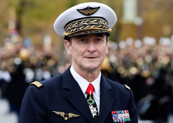 Γαλλία: Ο Αρχηγός ενόπλων δυνάμεων προειδοποιεί για πόλεμο – «Πρέπει να αποδεχθούμε την απώλεια παιδιών μας»