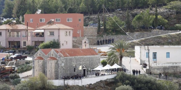 Πώς ένα σπίτι άναψε «φωτιές» στα Βορίζια – Η ιστορία που οδήγησε στο μακελειό