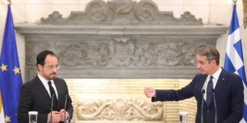 Ελλάδα – Κύπρος προσπαθούν να επανεκτιμήσουν το καλώδιο και να ισορροπήσουν τις σχέσεις τους