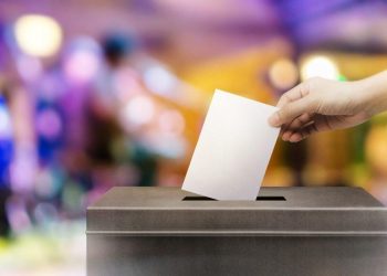 Δημοσκόπηση: Ισχυρό το αίτημα πολιτικής αλλαγής αλλά χαμηλή εμπιστοσύνη στην αντιπολίτευση – Πώς αλλάζει το σκηνικό ένα κόμμα Τσίπρα