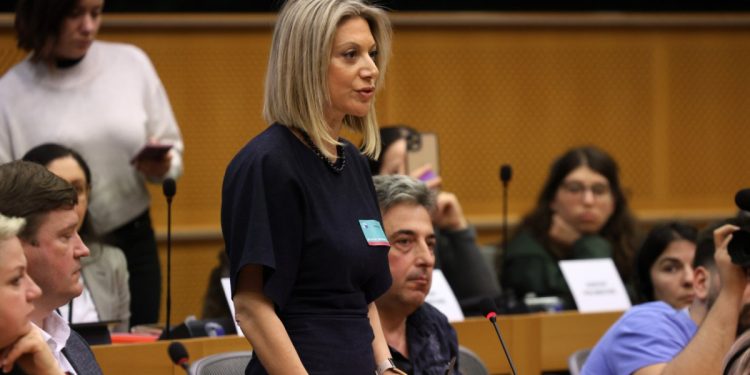 Καρυστιανού: Υπόμνημα στην Ευρωπαϊκή Εισαγγελία – Χωρίς υπογραφή Κοβέσι η ποινική έρευνα για τα Τέμπη ανατέθηκε στη Βουλή