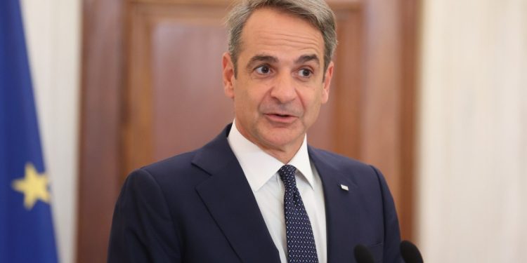 Μητσοτάκης: Πανηγυρισμοί για την αναβάθμιση από τη Fitch και προσπάθεια εκτόνωσης των αντιδράσεων των αγροτών