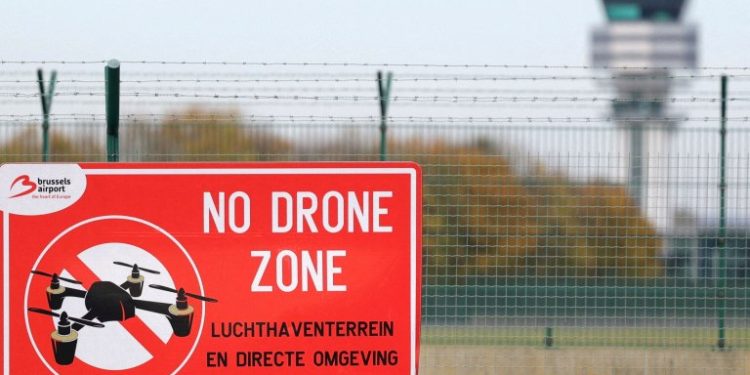 Μεταξύ πολέμου και ειρήνης η Ευρώπη – Πώς οι εμφανίσεις drones διαταράσσουν την ήδη εύθραυστη σχέση με τη Ρωσία