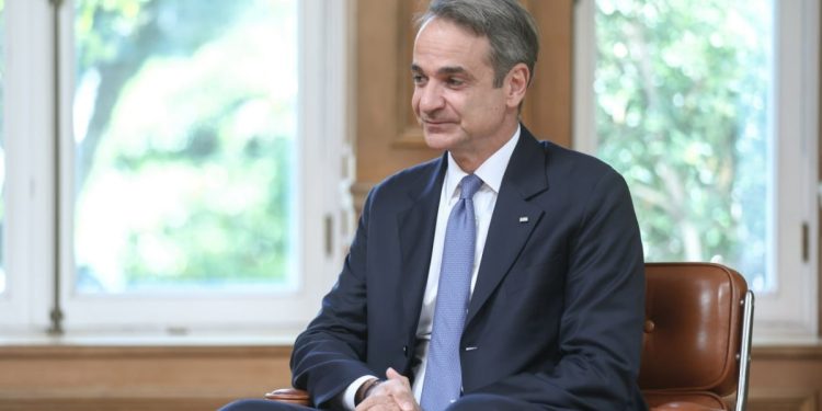 Μητσοτάκης σε Ζελέσνκι: Η Ελλάδα στέκεται δίπλα στον ουκρανικό λαό – Θα παράσχουμε συνδρομή στην μεταπολεμική ανοικοδόμηση