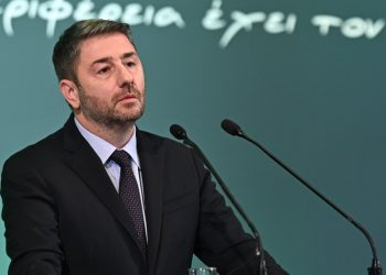 Ανδρουλάκης: Μπορούμε να νικήσουμε το σκοτεινό σύστημα της διαφθοράς του Μητσοτάκη