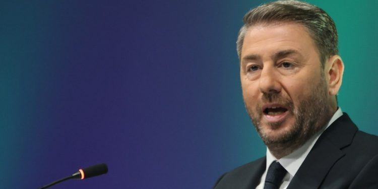 Ανδρουλάκης: Η ΝΔ πρέπει να φύγει χθες – Το μόνο κόμμα που της παίρνει ψήφους είναι το ΠΑΣΟΚ