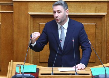 Ανδρουλάκης: Ο Μητσοτάκης είναι πίσω από όλα τα σκάνδαλα – Και έχει και θράσος
