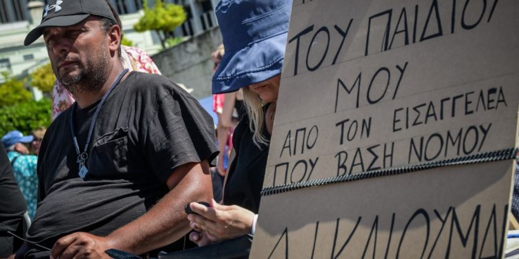 Τέμπη: Στην τελική ευθεία η διαδικασία των εκταφών – Πόσες οικογένειες έχουν πει «ναι» και πόσες «όχι»