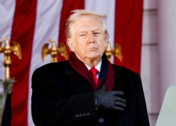 Τραμπ: Το ποσοστό αποδοκιμασίας του έχει ανέβει στο 58% – Δημοσκόπηση εν όψει των ενδιάμεσων εκλογών στις ΗΠΑ