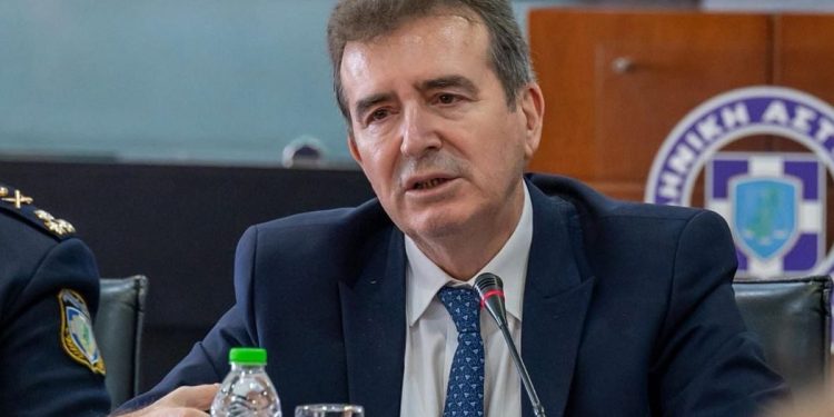 Κρήτη: Μέτρα για την οπλοκατοχή ανακοινώνει σήμερα ο Χρυσοχοΐδης